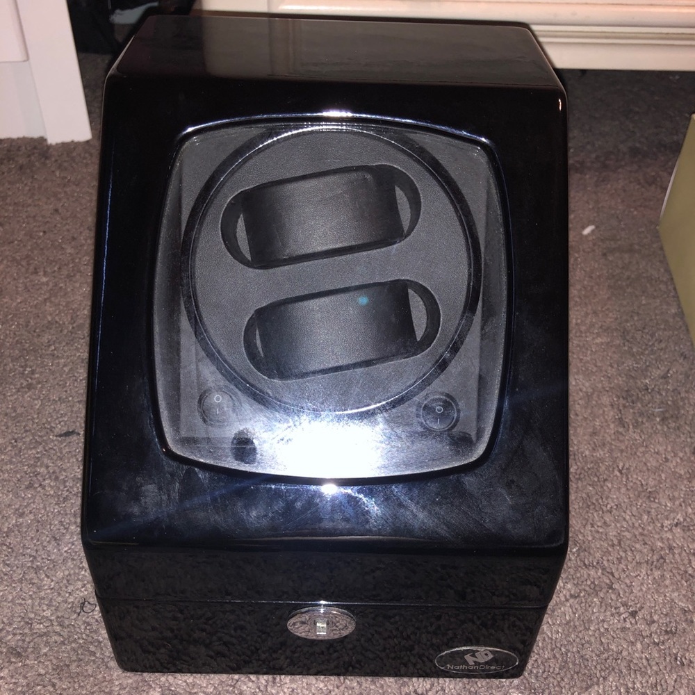 Watch winder